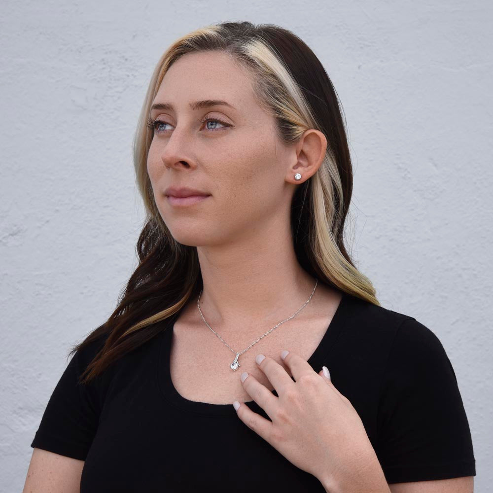 Granddaughter-Exclusive Alluring Beauty  Necklace & CZ Earring Set 135