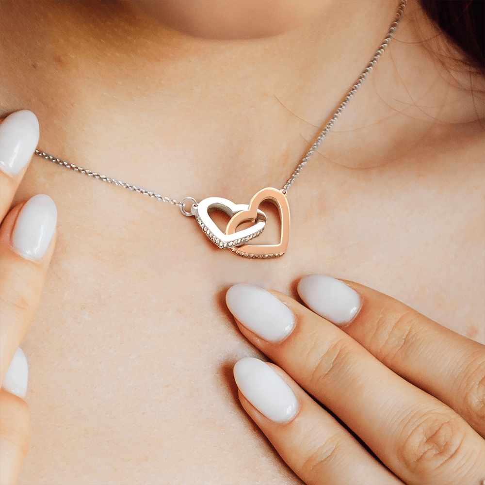 Celebrate Your Unbreakable Bond – Interlocking Hearts Necklace with Sparkling CZ Crystals, the Perfect Gift for Her Special Moments