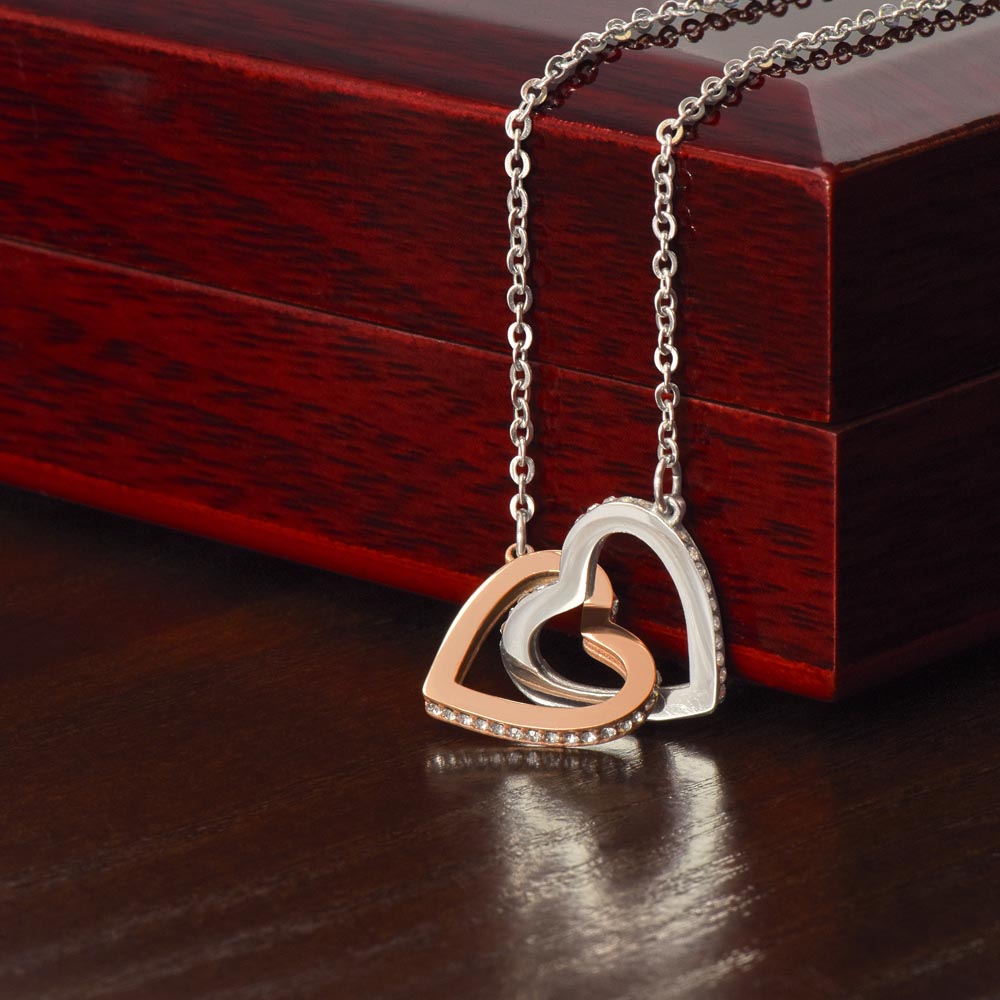 Celebrate Your Unbreakable Bond – Interlocking Hearts Necklace with Sparkling CZ Crystals, the Perfect Gift for Her Special Moments